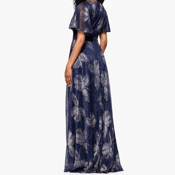 Betsy & Adam Crinkled Flutter-Sleeve Gown - Picture 2 of 6